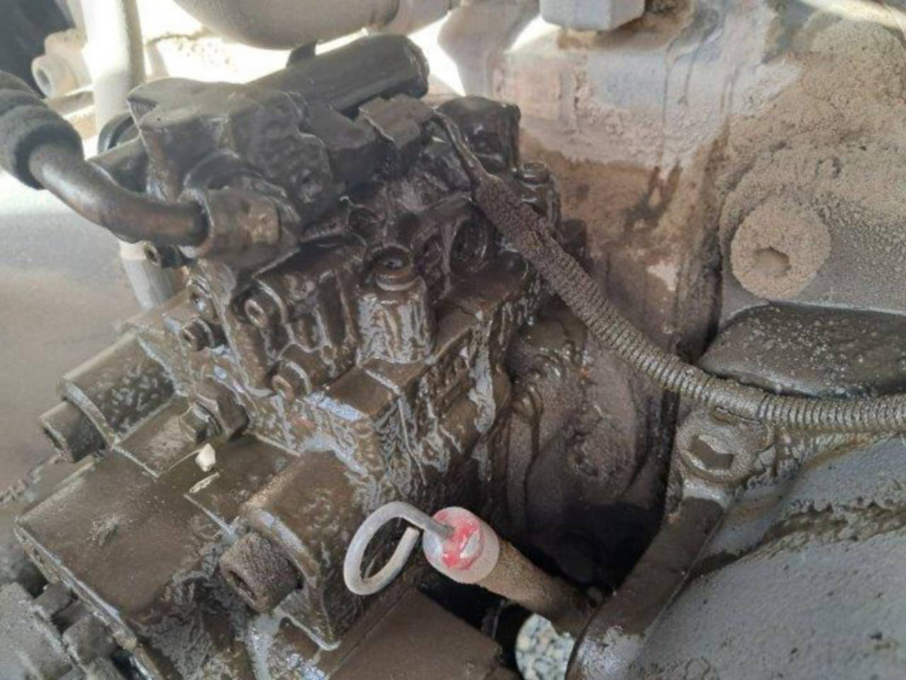 Гусеничный экскаватор HITACHI ZX 670 45: фото 14