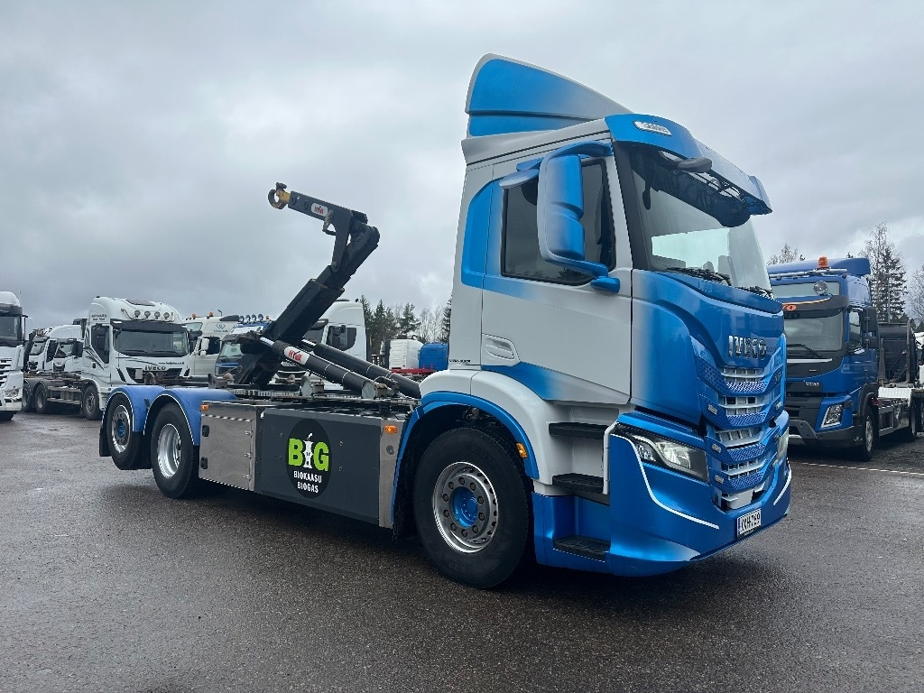 Iveco AD 260S40 Y/FS CNG - Крюковой мультилифт: фото 3 Iveco AD 260S40 Y/FS CNG - Крюковой мультилифт: фото 3