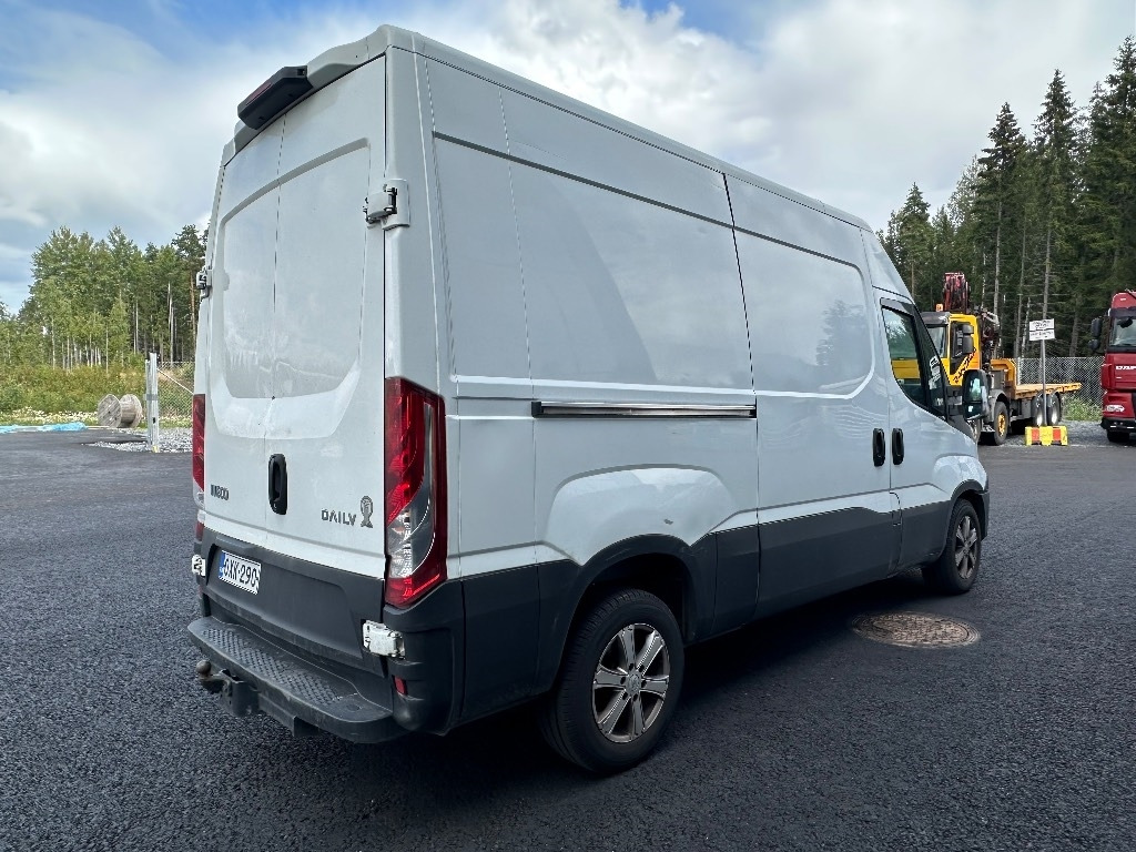 Iveco Daily 35S13 10m3 - Цельнометаллический фургон: фото 3 Iveco Daily 35S13 10m3 - Цельнометаллический фургон: фото 3