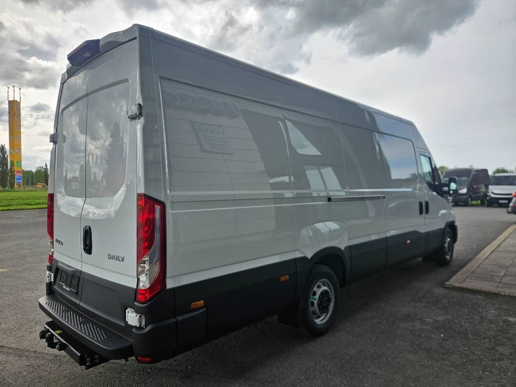 Iveco Daily 35S16A8 - Цельнометаллический фургон: фото 3 Iveco Daily 35S16A8 - Цельнометаллический фургон: фото 3