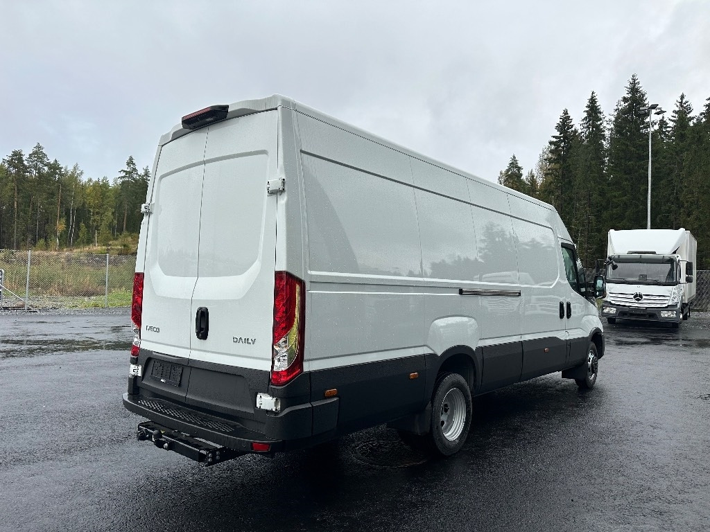 Iveco Daily 50C18A8 16m3 - Цельнометаллический фургон: фото 4 Iveco Daily 50C18A8 16m3 - Цельнометаллический фургон: фото 4