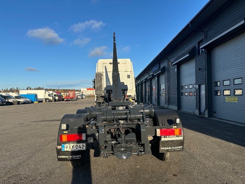 Iveco Stralis 560 8x4*4 - Крюковой мультилифт: фото 5 Iveco Stralis 560 8x4*4 - Крюковой мультилифт: фото 5