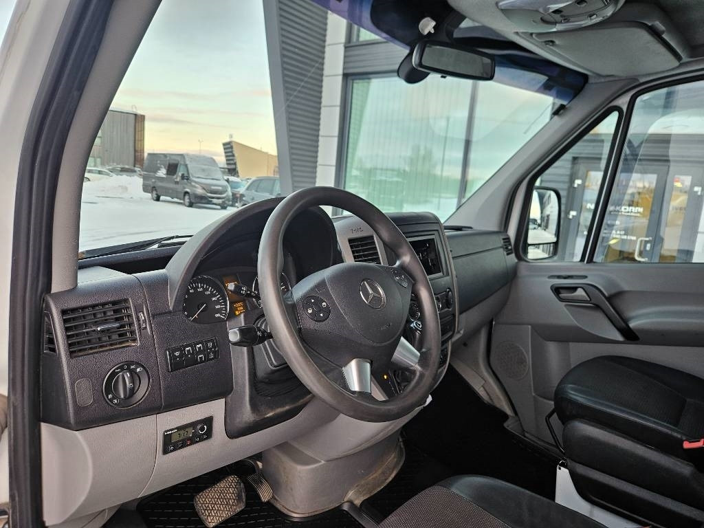 Mercedes-Benz Sprinter 519 Huoltoauto varustus - Цельнометаллический фургон: фото 5 Mercedes-Benz Sprinter 519 Huoltoauto varustus - Цельнометаллический фургон: фото 5