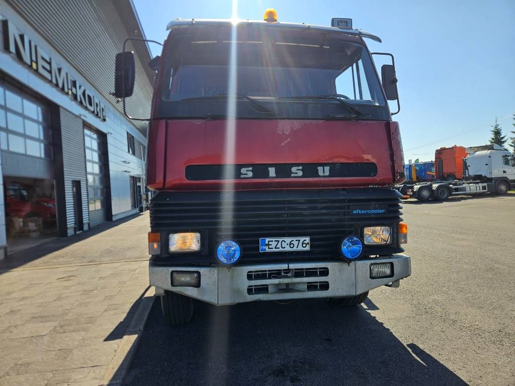 Sisu SM300 8X2 - Лесовоз: фото 2 Sisu SM300 8X2 - Лесовоз: фото 2