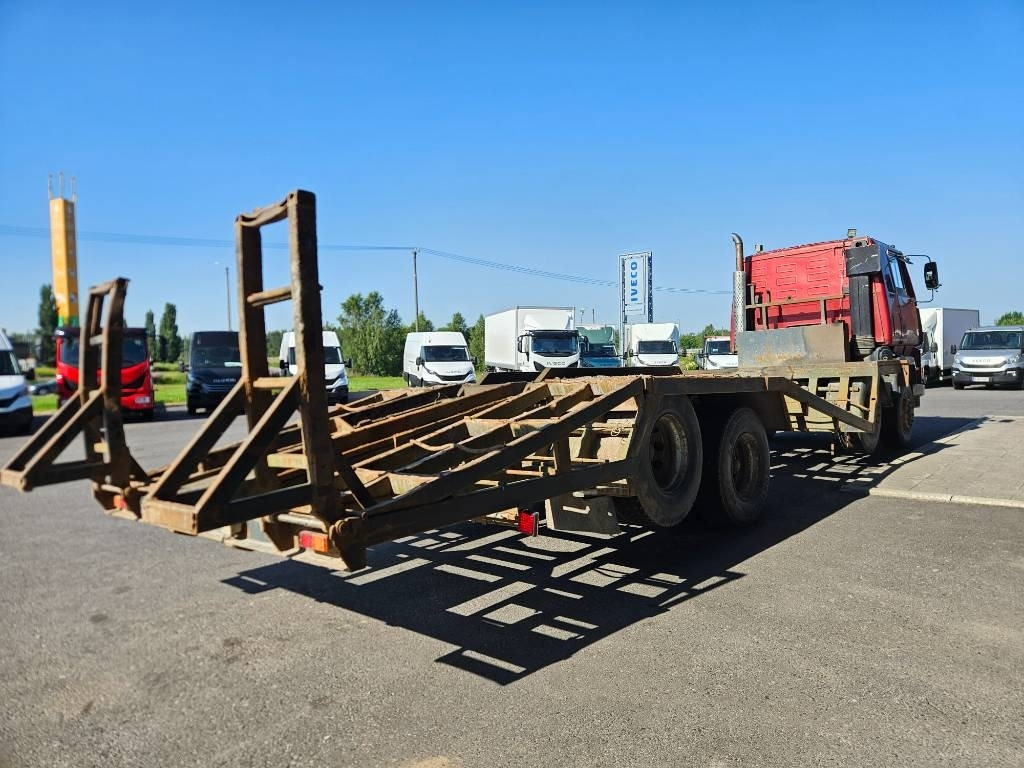 Sisu SM300 8X2 - Лесовоз: фото 5 Sisu SM300 8X2 - Лесовоз: фото 5