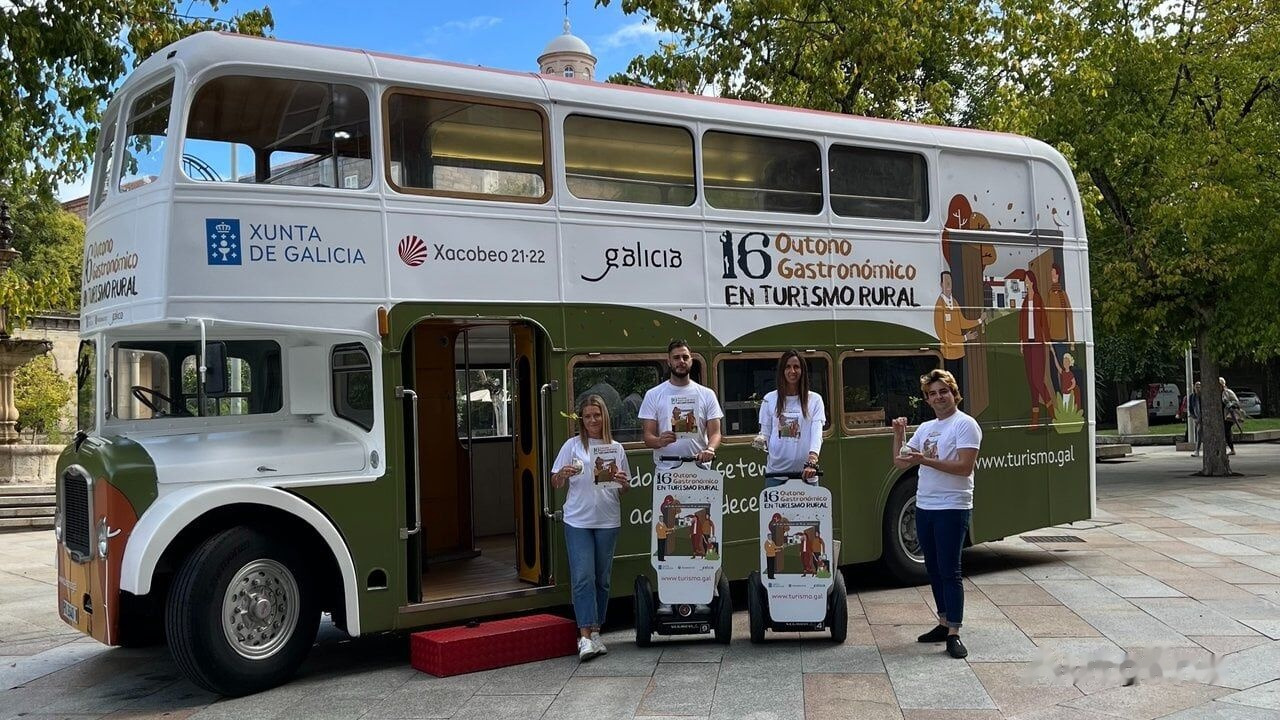 British Bus Bristol Lodekka FLF promotional exhibition unit - Двухэтажный автобус: фото 2 British Bus Bristol Lodekka FLF promotional exhibition unit - Двухэтажный автобус: фото 2