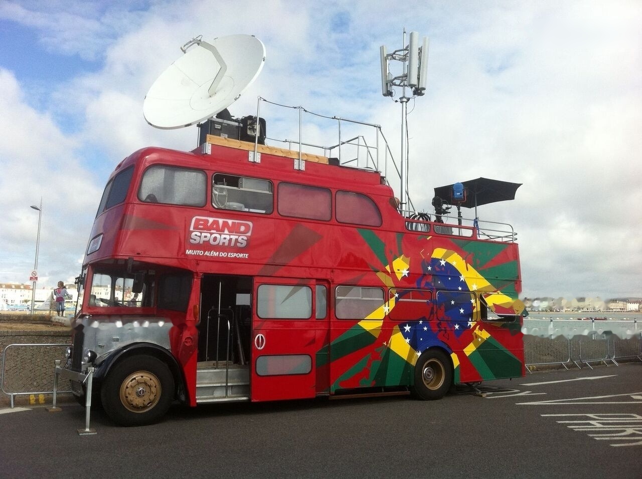 Leyland PD3 British Triple-Decker Bus Promotional Exhibition - Двухэтажный автобус: фото 4 Leyland PD3 British Triple-Decker Bus Promotional Exhibition - Двухэтажный автобус: фото 4