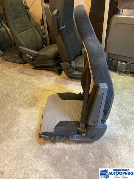 MAN TGX Sæde LH - Кабина и интерьер для Грузовиков: фото 1 MAN TGX Sæde LH - Кабина и интерьер для Грузовиков: фото 1