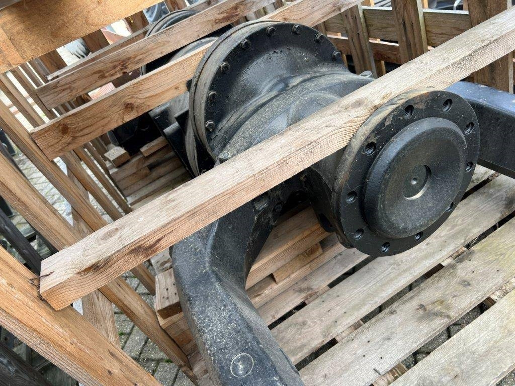 Case IH Case IH Front axle Steiger 470 Quadtrac, Steiger 5 - Передняя ось для Тракторов: фото 1 Case IH Case IH Front axle Steiger 470 Quadtrac, Steiger 5 - Передняя ось для Тракторов: фото 1