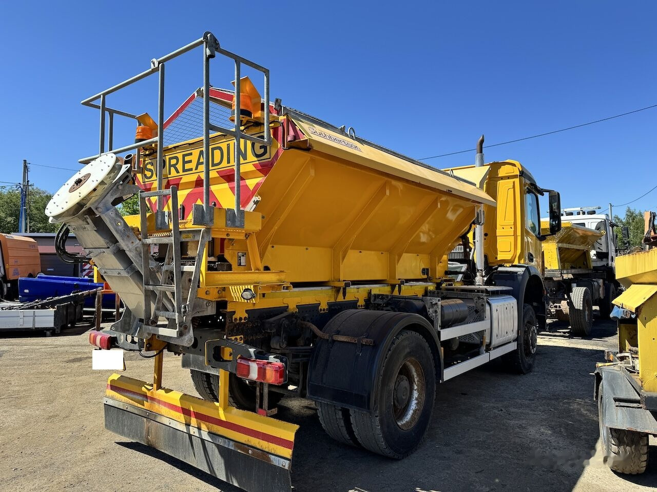 Mercedes-Benz 1824 - Коммунальная/ Специальная техника, Грузовик: фото 3 Mercedes-Benz 1824 - Коммунальная/ Специальная техника, Грузовик: фото 3