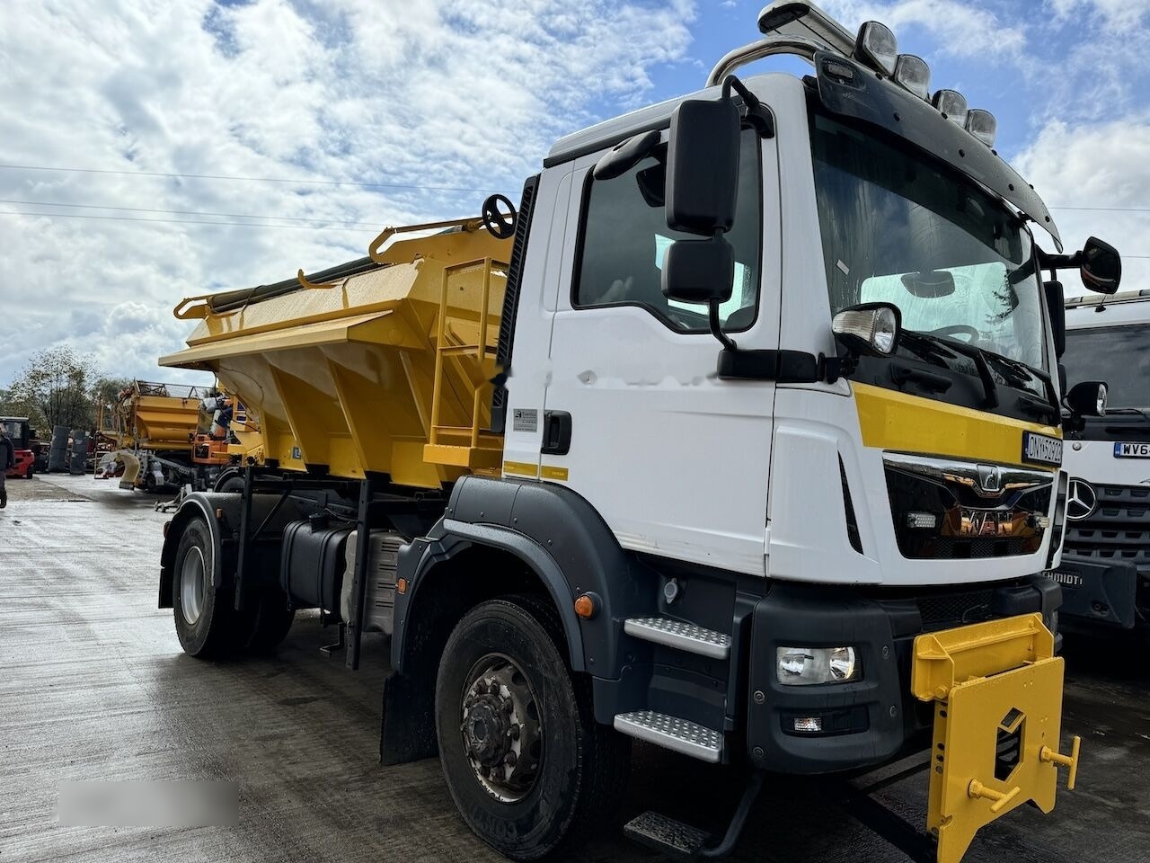 MAN 18.290 - Снегоуборочная машина: фото 2 MAN 18.290 - Снегоуборочная машина: фото 2