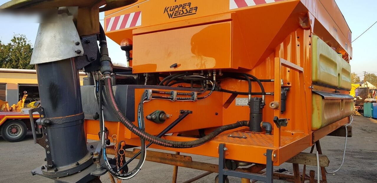 Schmidt KUPPER WEISSER 7m3 - Разбрасыватель песка/ Соли для Коммунальной и специальной техники: фото 3 Schmidt KUPPER WEISSER 7m3 - Разбрасыватель песка/ Соли для Коммунальной и специальной техники: фото 3