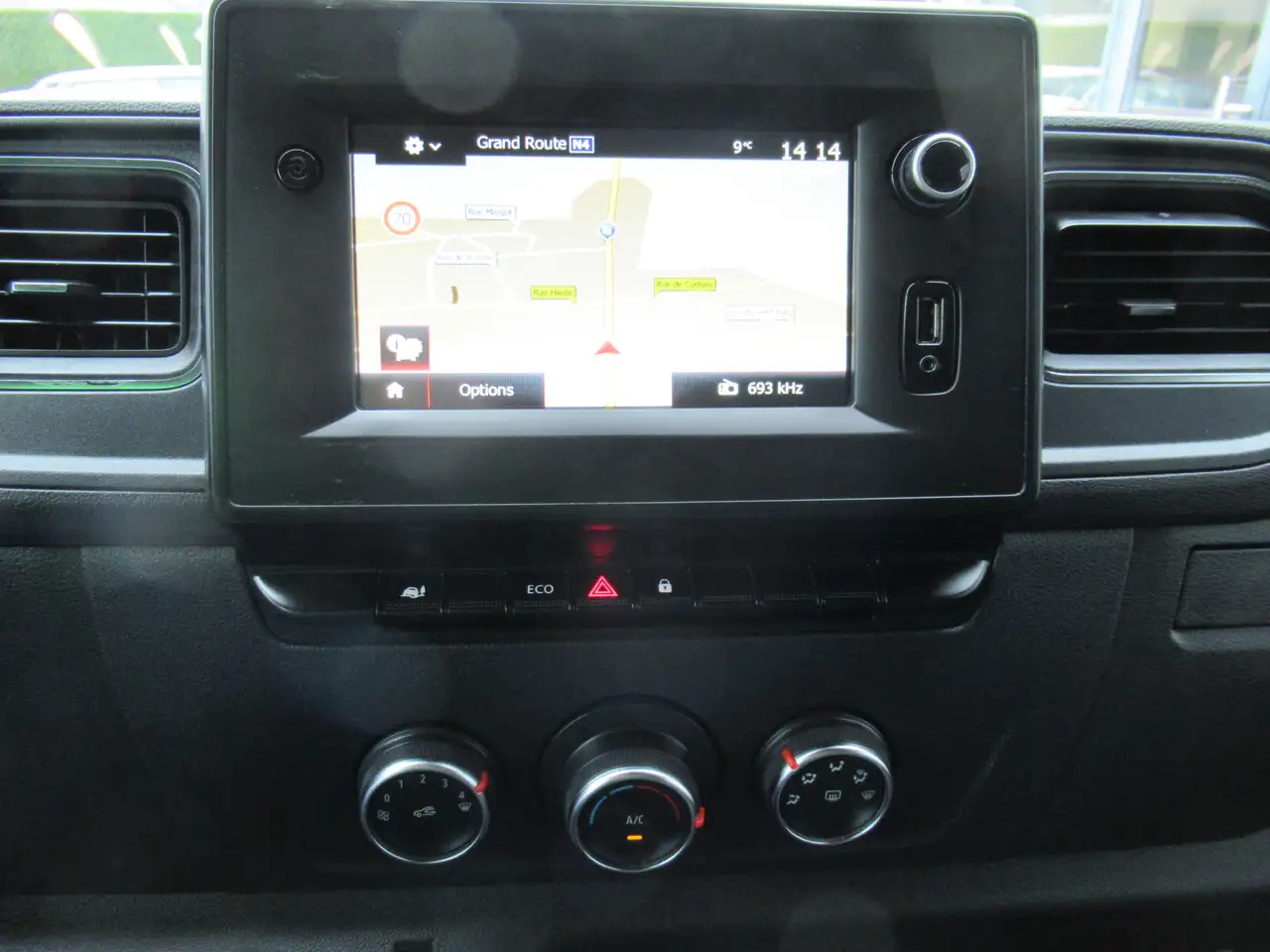 Цельнометаллический фургон Nissan Interstar L2H2 clim navi 16500€+tva/btw: фото 7