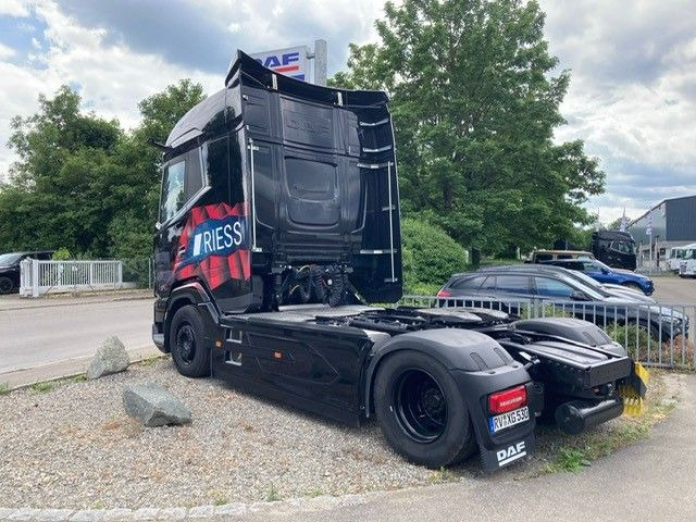 DAF XG 530 FT Vollluft Leder Kamera SpurH DAF XG 530 FT Vollluft Leder Kamera - Тягач: фото 5 DAF XG 530 FT Vollluft Leder Kamera SpurH DAF XG 530 FT Vollluft Leder Kamera - Тягач: фото 5