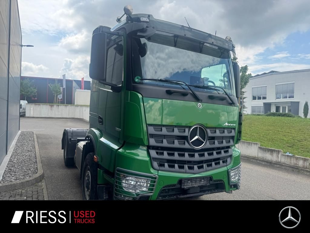 Mercedes-Benz Arocs 1851 HAD Retarder Navi STH AUT DynLicht - Тягач: фото 1 Mercedes-Benz Arocs 1851 HAD Retarder Navi STH AUT DynLicht - Тягач: фото 1