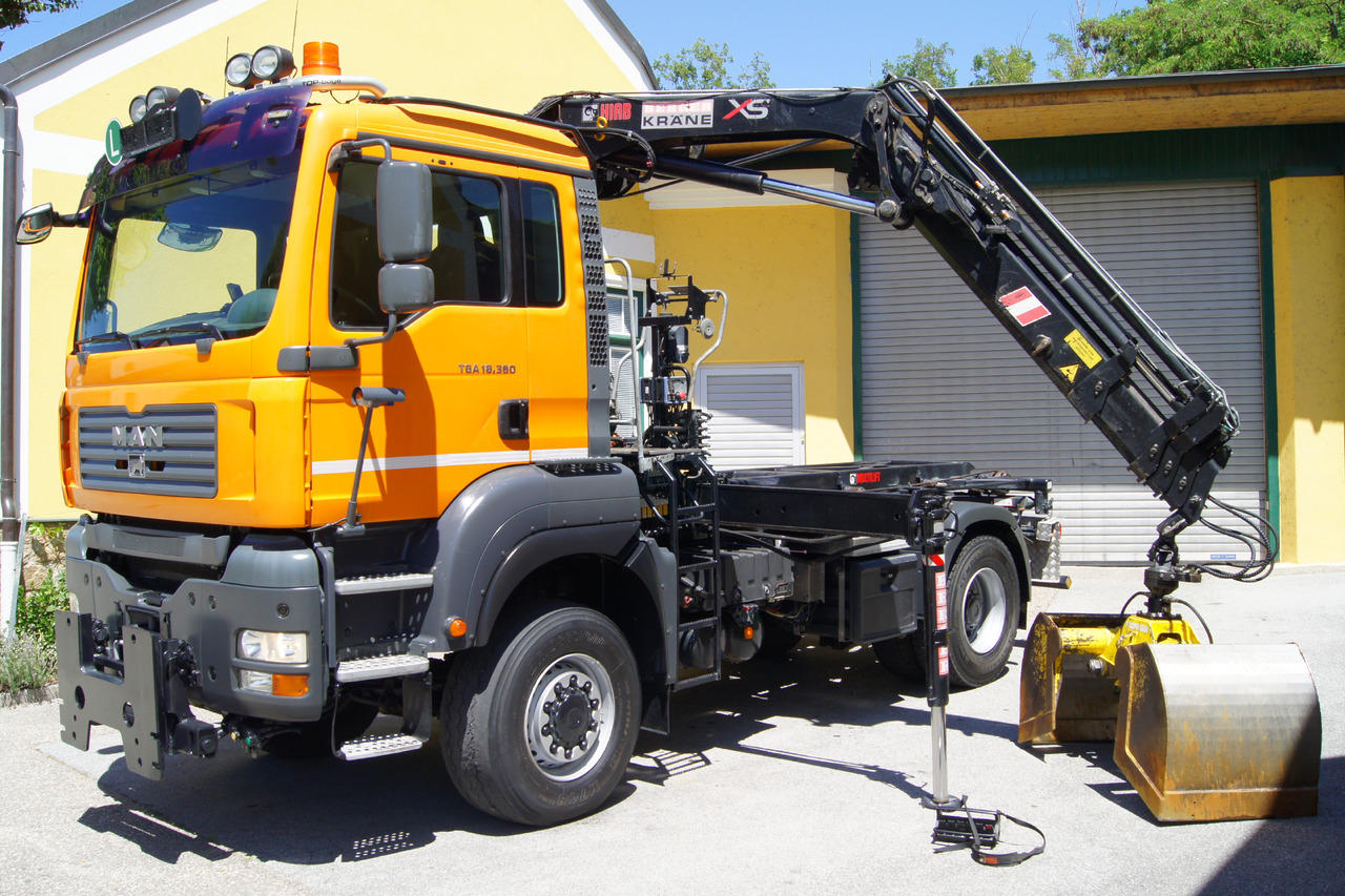 MAN TGA 18.360 BL 4x4/Euro4/TÜV/HIAB 111 korbfähig/MULTILIFT/Winterdienst - Самосвал, Автоманипулятор: фото 2 MAN TGA 18.360 BL 4x4/Euro4/TÜV/HIAB 111 korbfähig/MULTILIFT/Winterdienst - Самосвал, Автоманипулятор: фото 2