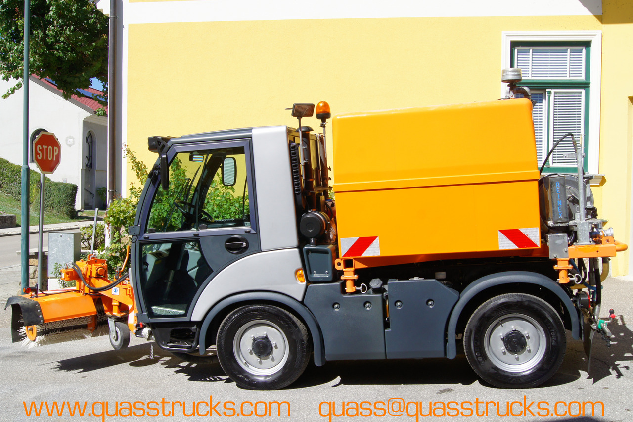 MULTICAR TREMO X56 Carrier CS/4x4/Euro 5/Besen/Wasserfass - Снегоуборочная машина: фото 2 MULTICAR TREMO X56 Carrier CS/4x4/Euro 5/Besen/Wasserfass - Снегоуборочная машина: фото 2