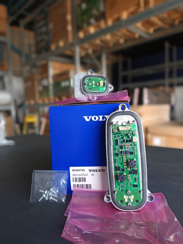VOLVO MODULE 82494763 - Электрическая система для Грузовиков: фото 1 VOLVO MODULE 82494763 - Электрическая система для Грузовиков: фото 1
