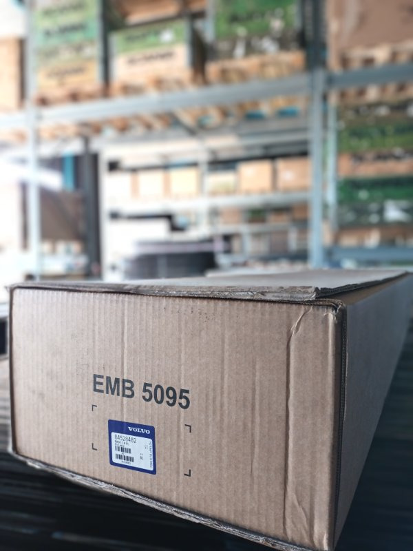 VOLVO WINDSCREEN WIPER 84528482 - Щетка стеклоочистителя для Грузовиков: фото 1 VOLVO WINDSCREEN WIPER 84528482 - Щетка стеклоочистителя для Грузовиков: фото 1