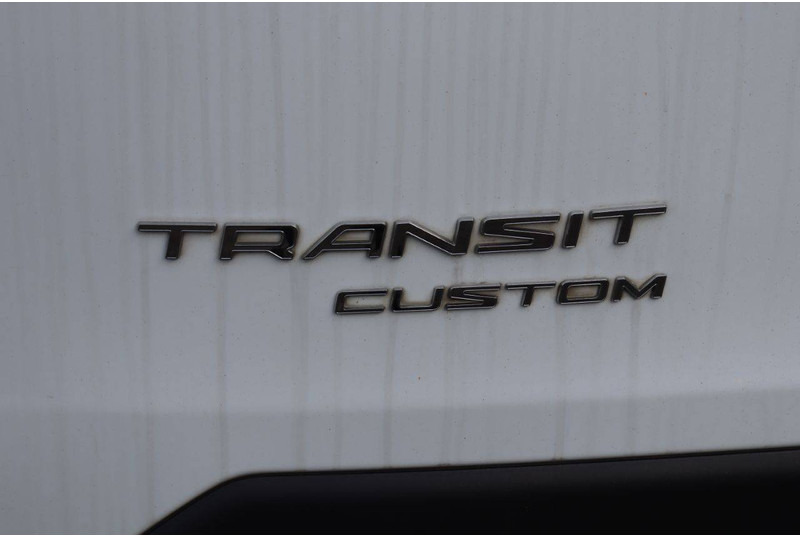 Цельнометаллический фургон Ford Transit Custom: фото 18