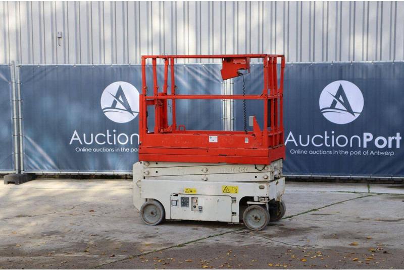 GS-1532 - Ножничный подъемник: фото 3 GS-1532 - Ножничный подъемник: фото 3