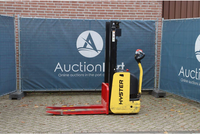 Hyster S1.0 AC - Штабелер: фото 1 Hyster S1.0 AC - Штабелер: фото 1