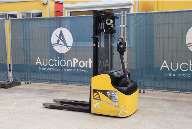 Hyundai 10 LS-7 - Штабелер: фото 3 Hyundai 10 LS-7 - Штабелер: фото 3