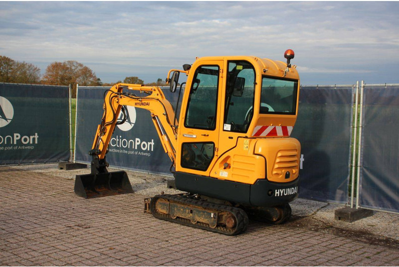 Hyundai Robex 18-9 - Мини-экскаватор: фото 3 Hyundai Robex 18-9 - Мини-экскаватор: фото 3