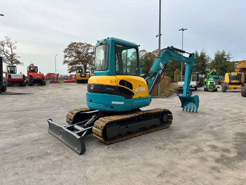 Kubota U50-3 - Гусеничный экскаватор: фото 4 Kubota U50-3 - Гусеничный экскаватор: фото 4