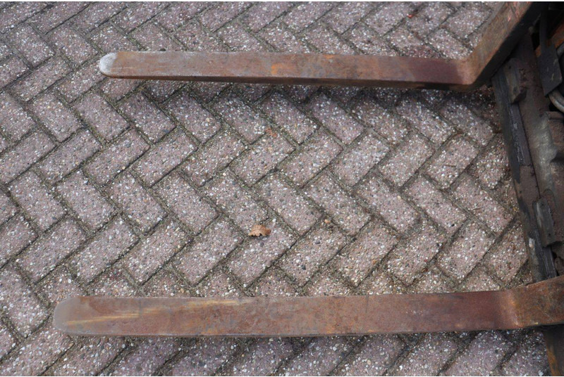 Дизельный погрузчик Linde H30D: фото 11