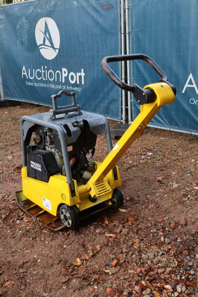 Neuson DPÜ3760 - Виброплита: фото 3 Neuson DPÜ3760 - Виброплита: фото 3