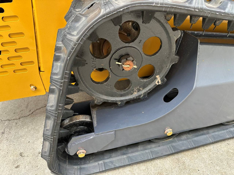 Новый Гусеничный погрузчик Newkrick SI360: фото 14 Новый Гусеничный погрузчик Newkrick SI360: фото 14