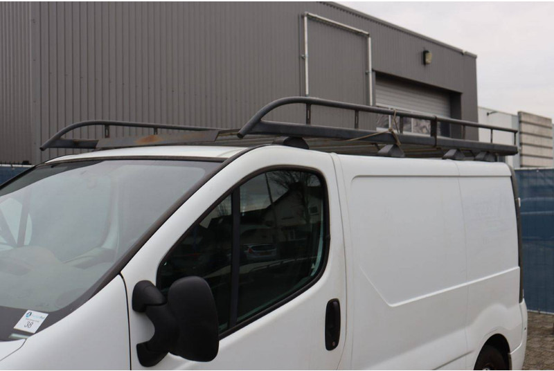 Цельнометаллический фургон Renault Trafic: фото 14