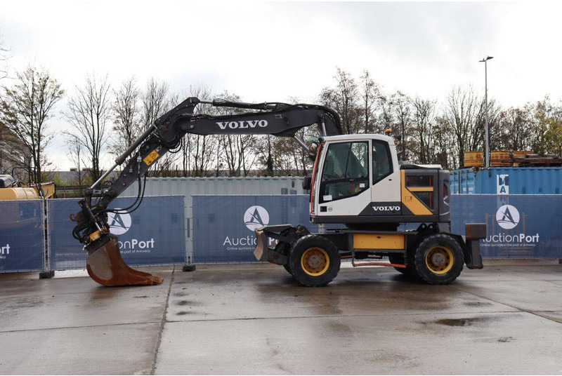 Volvo EWR150E - Колёсный экскаватор: фото 1 Volvo EWR150E - Колёсный экскаватор: фото 1