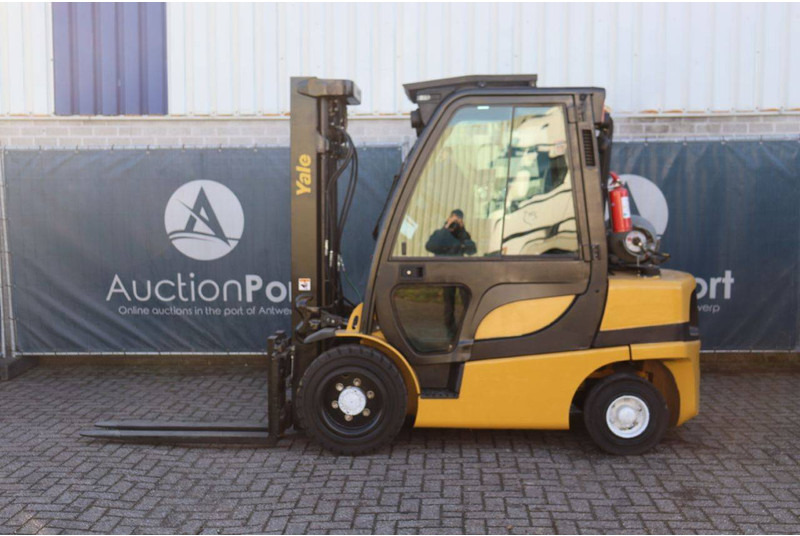 Yale GLP30VX - Газовый погрузчик: фото 2 Yale GLP30VX - Газовый погрузчик: фото 2