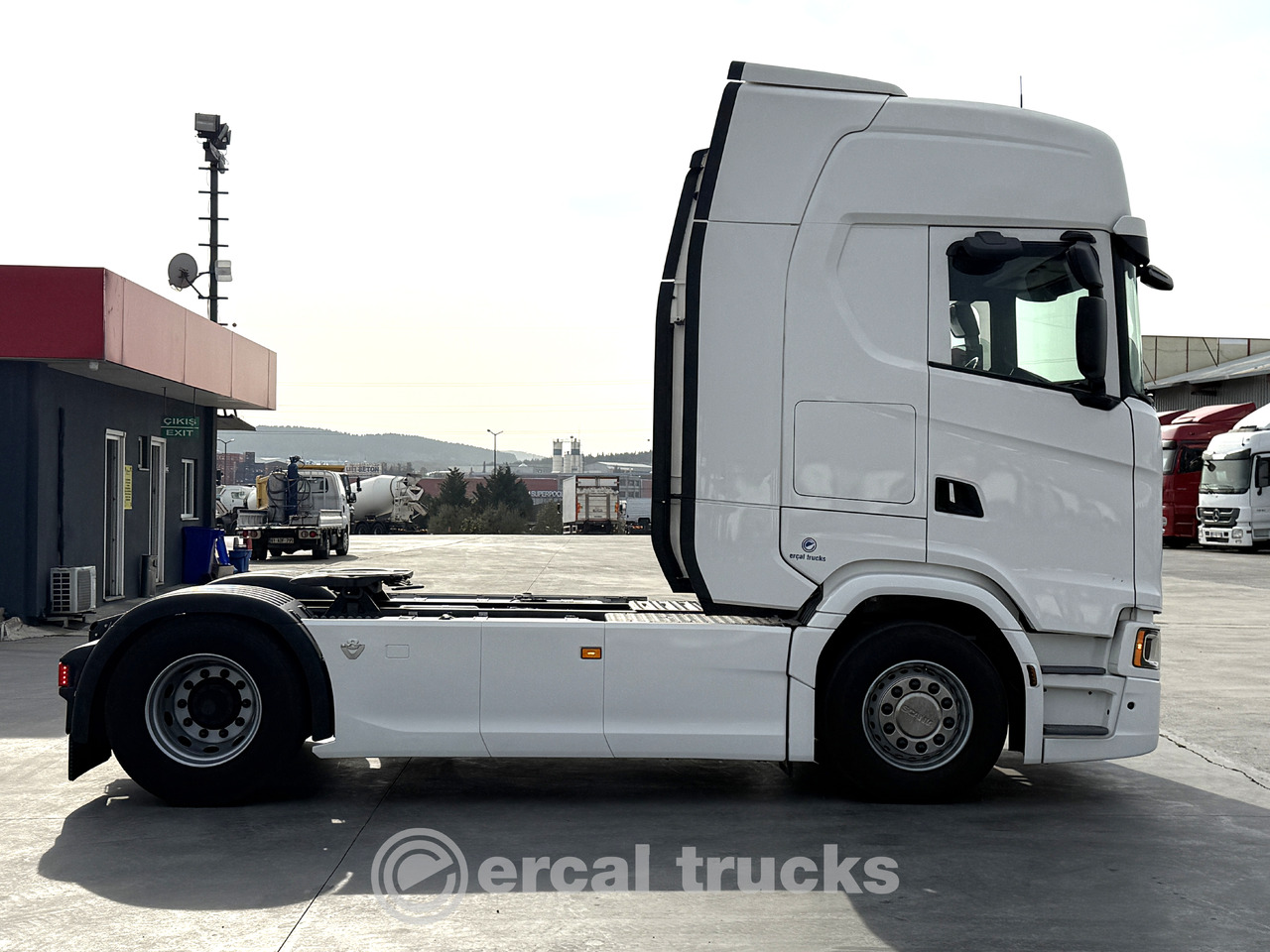 SCANIA NEW 2023 590 S/AUTO-AC-PARK AC-REFRIGERATOR-DOUBLE WAREHOUSE-4X2 - Тягач: фото 5 SCANIA NEW 2023 590 S/AUTO-AC-PARK AC-REFRIGERATOR-DOUBLE WAREHOUSE-4X2 - Тягач: фото 5