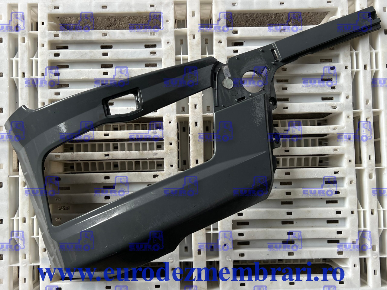 CARCASA FAR STANGA MAN TGX TG3 81.41610.5855 - Кузов и экстерьер для Грузовиков: фото 1 CARCASA FAR STANGA MAN TGX TG3 81.41610.5855 - Кузов и экстерьер для Грузовиков: фото 1