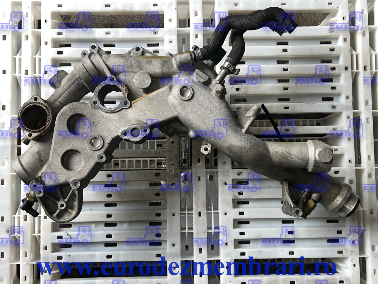 CARCASA POMPA APA MAN TGX D3876 51.06500.7130, 51.06330.5095, 51.06330.3069, 51.06302.3609 - Помпа для Грузовиков: фото 2 CARCASA POMPA APA MAN TGX D3876 51.06500.7130, 51.06330.5095, 51.06330.3069, 51.06302.3609 - Помпа для Грузовиков: фото 2