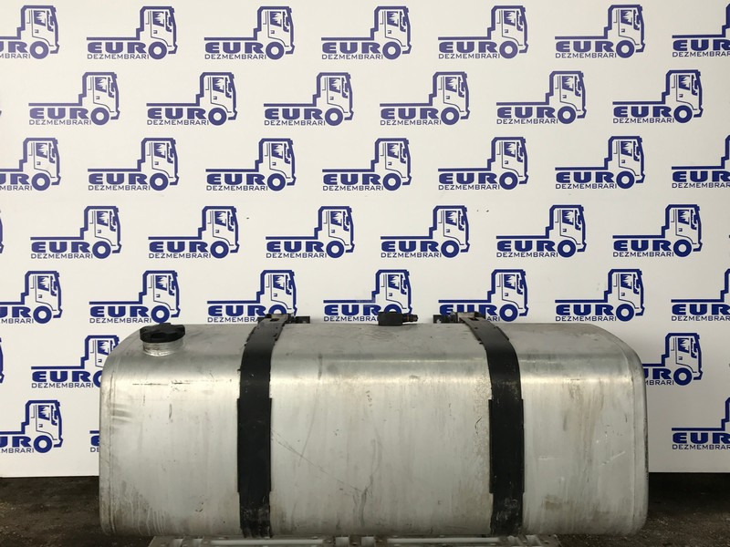 REZERVOR COMBUSTIBIL VOLVO MEGA L=142CM l=70CM H=58CM 20504492, 21516477 - Топливный бак для Грузовиков: фото 1 REZERVOR COMBUSTIBIL VOLVO MEGA L=142CM l=70CM H=58CM 20504492, 21516477 - Топливный бак для Грузовиков: фото 1