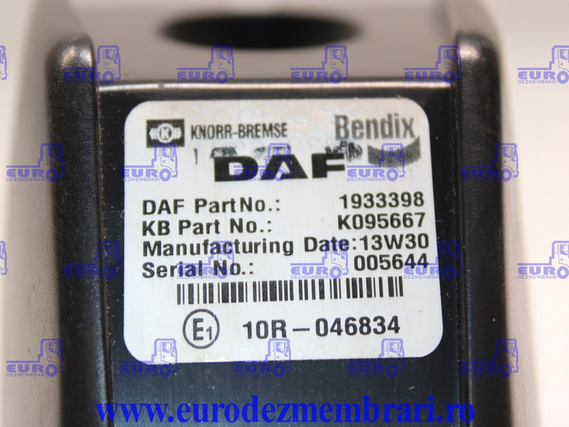 SENZOR RADAR DAF XF106 1933398, K095667 - Сенсор для Грузовиков: фото 4 SENZOR RADAR DAF XF106 1933398, K095667 - Сенсор для Грузовиков: фото 4