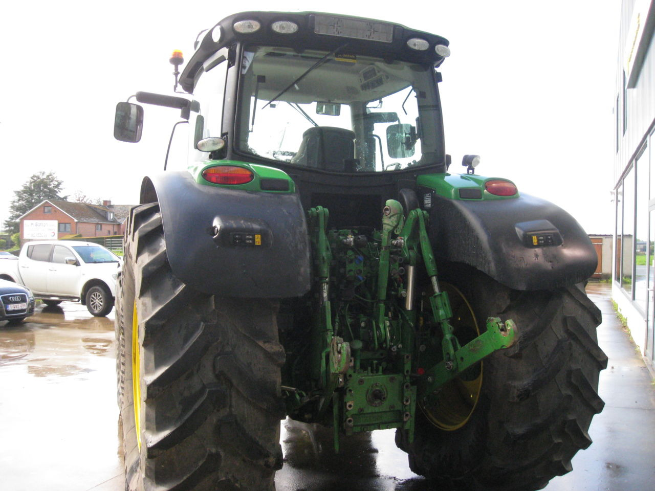 John Deere 6210R AUTOPOWER - Трактор: фото 3 John Deere 6210R AUTOPOWER - Трактор: фото 3