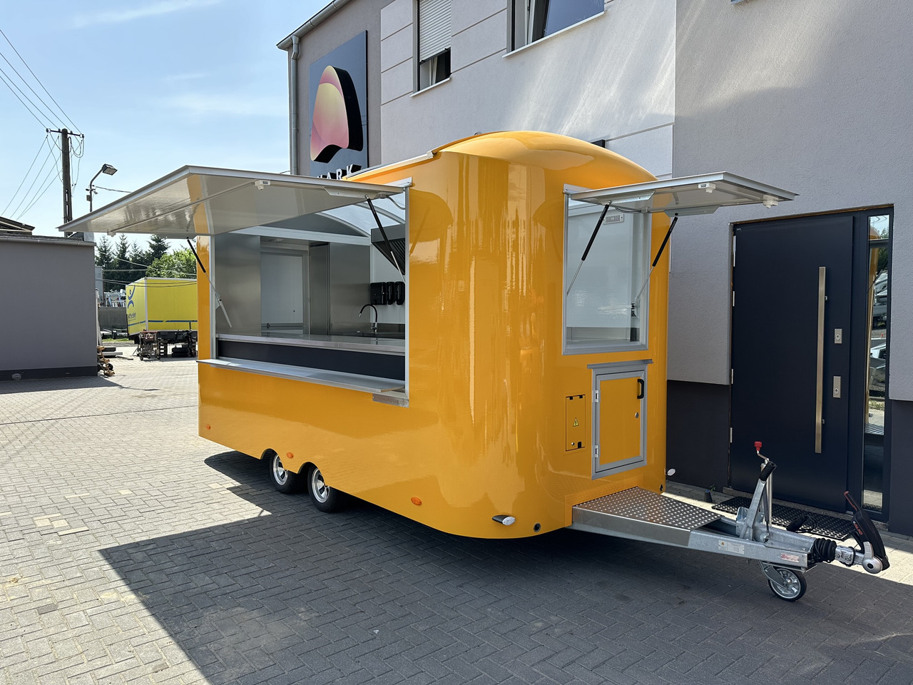 WARK COMFORT 5m - Торговый прицеп: фото 2 WARK COMFORT 5m - Торговый прицеп: фото 2