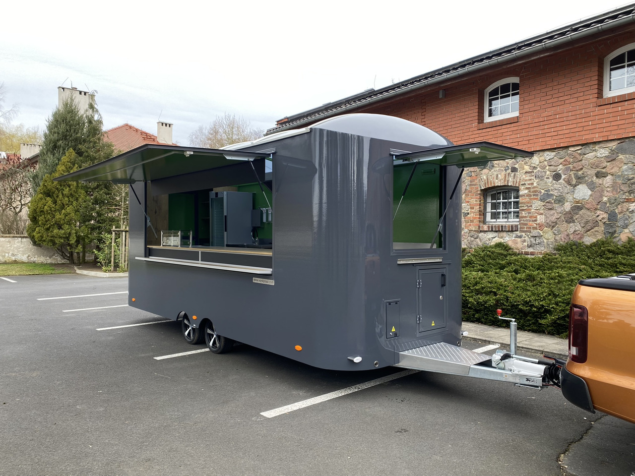 WARK COMFORT 6m - Торговый прицеп: фото 2 WARK COMFORT 6m - Торговый прицеп: фото 2