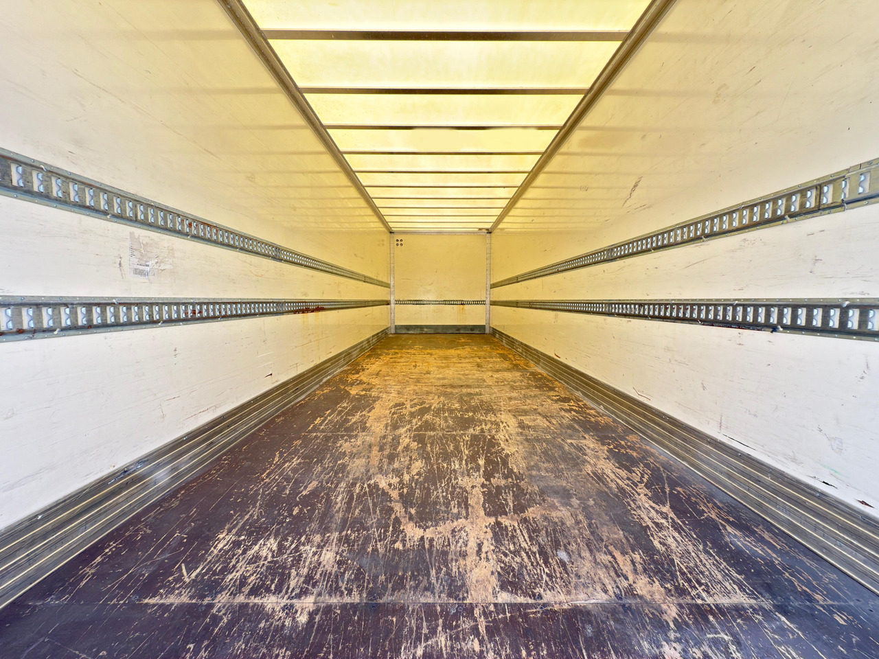 RENAULT D19.280 E6 (VAN) - Грузовик с закрытым кузовом: фото 5 RENAULT D19.280 E6 (VAN) - Грузовик с закрытым кузовом: фото 5