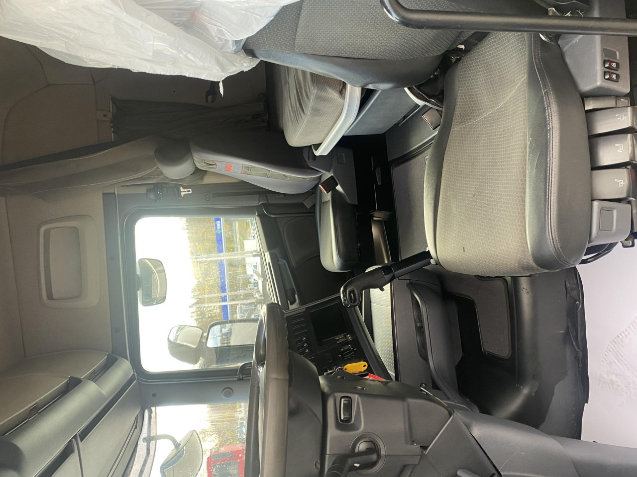 SCANIA R 440 CB6x4HSA - Грузовик-шасси: фото 2 SCANIA R 440 CB6x4HSA - Грузовик-шасси: фото 2