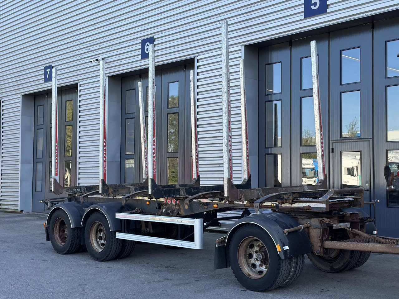 SCANIA R 450 B6x4HZ - Грузовик-шасси: фото 3 SCANIA R 450 B6x4HZ - Грузовик-шасси: фото 3