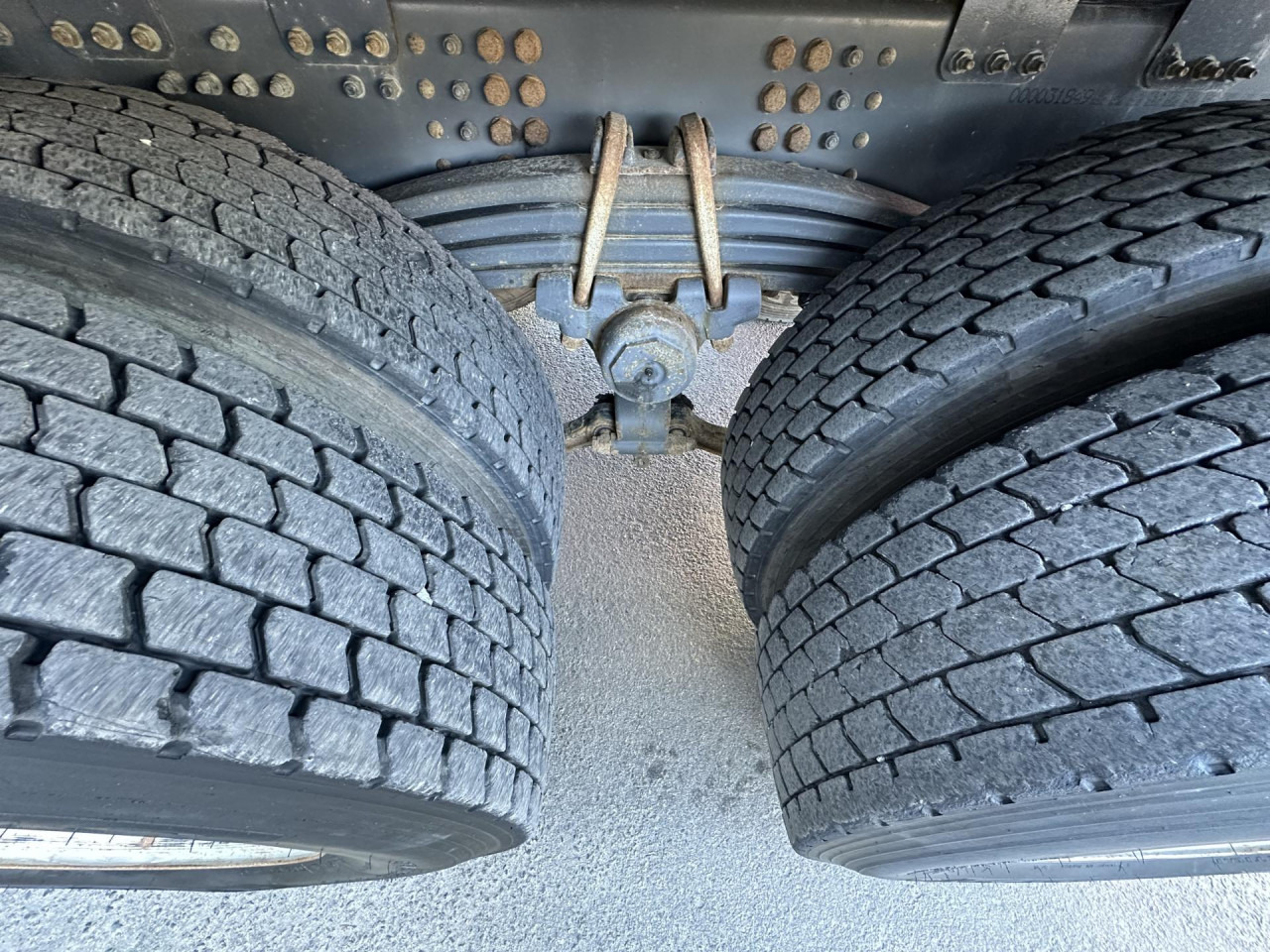 SCANIA R 500 B6x4HZ - Грузовик-шасси: фото 2 SCANIA R 500 B6x4HZ - Грузовик-шасси: фото 2