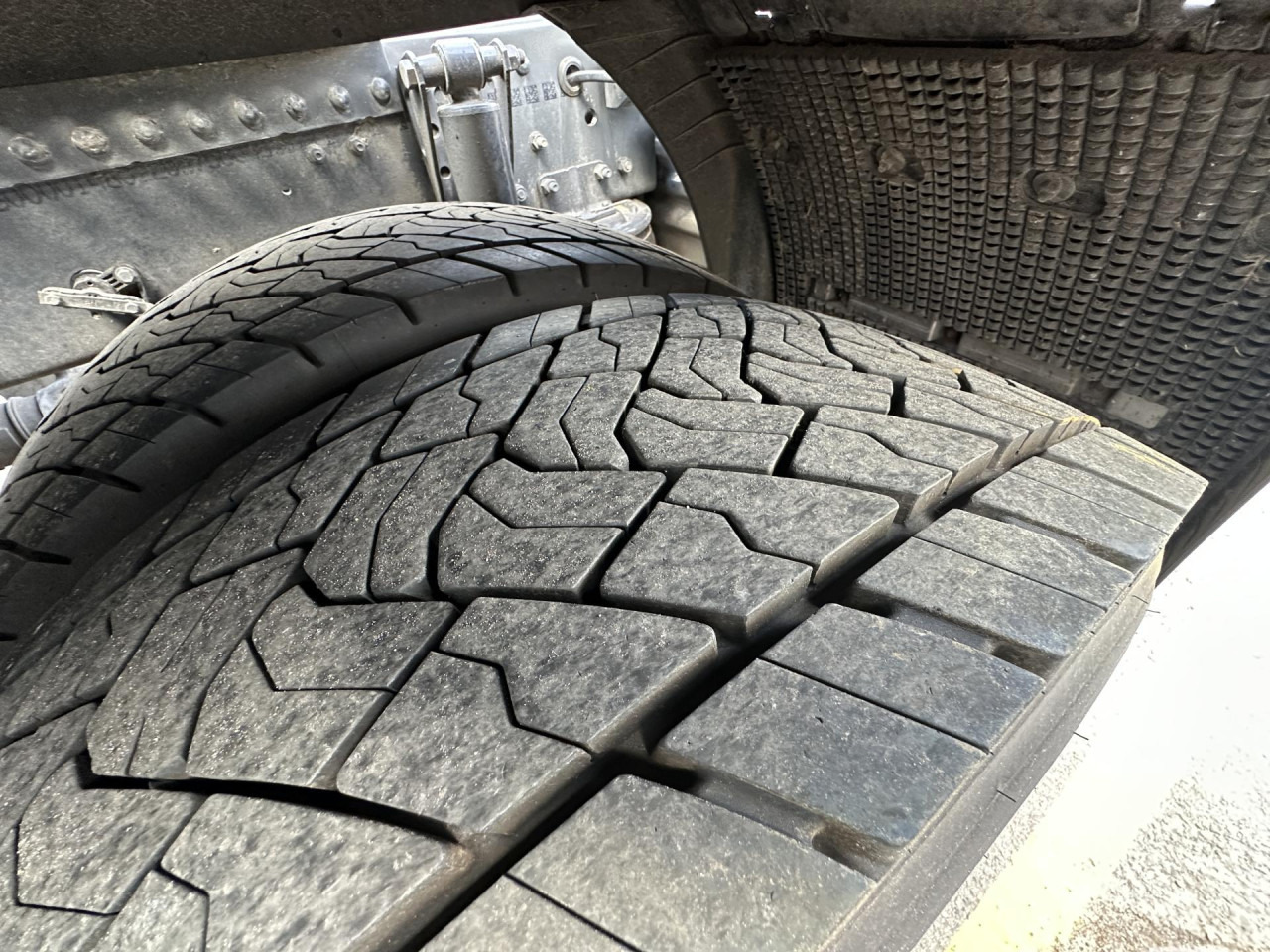 SCANIA R 460 A4x2NB - Тягач: фото 2 SCANIA R 460 A4x2NB - Тягач: фото 2