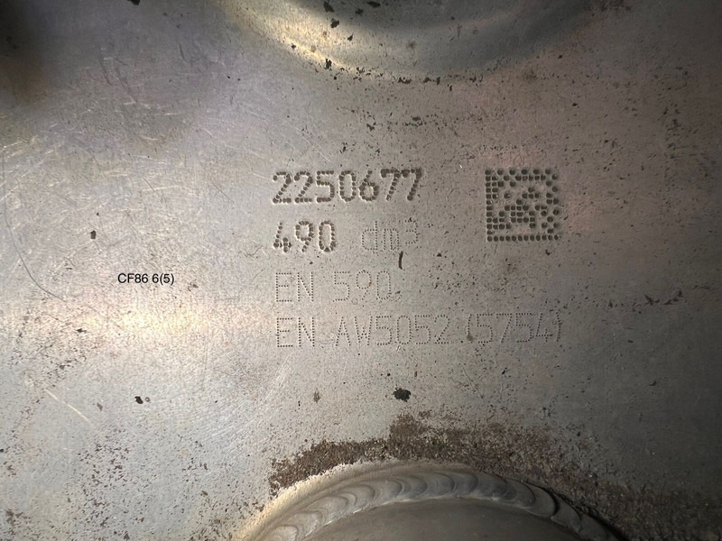 DAF - Топливный бак: фото 2 DAF - Топливный бак: фото 2