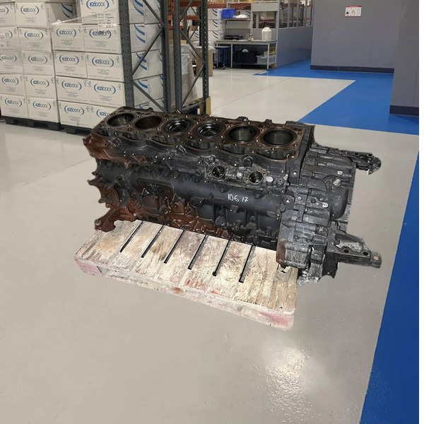 DAF XF EUROS 6 - Блок цилиндров: фото 2 DAF XF EUROS 6 - Блок цилиндров: фото 2